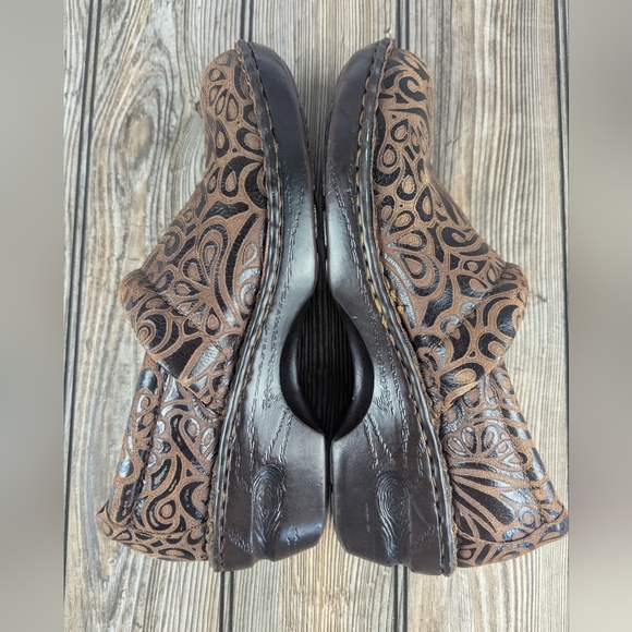 BOC Peggy Leather Dual Texture 9.5 Leather Clogs - Picture 6 of 15